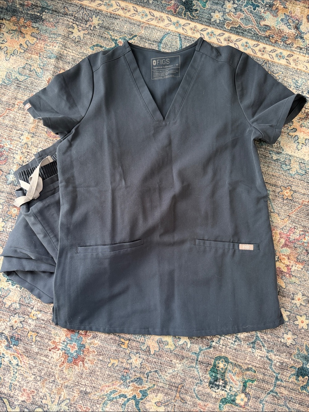 Figs Dark Navy Women's V-Neck Short Sleeve Scrub Top and Straight Leg scrub pant